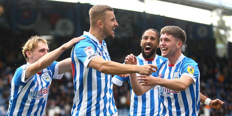 Phân tích kèo trận đấu Huddersfield vs Bolton ngày 17/10/2025
